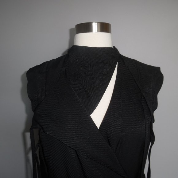 NWT H&M Studio Collection Runway Black Wrapover Cocktail Top Sleeveless Vest 4 - Picture 8 of 10